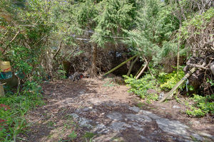 Front External- click for photo gallery